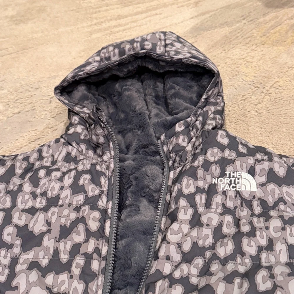The North Face Girls Reversible Mossbud Leopard Fur Lined Winter jacket size L‎